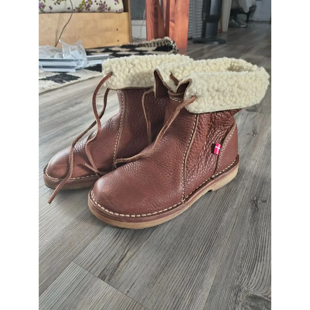 Duckfeet Arhus boots in nut brown